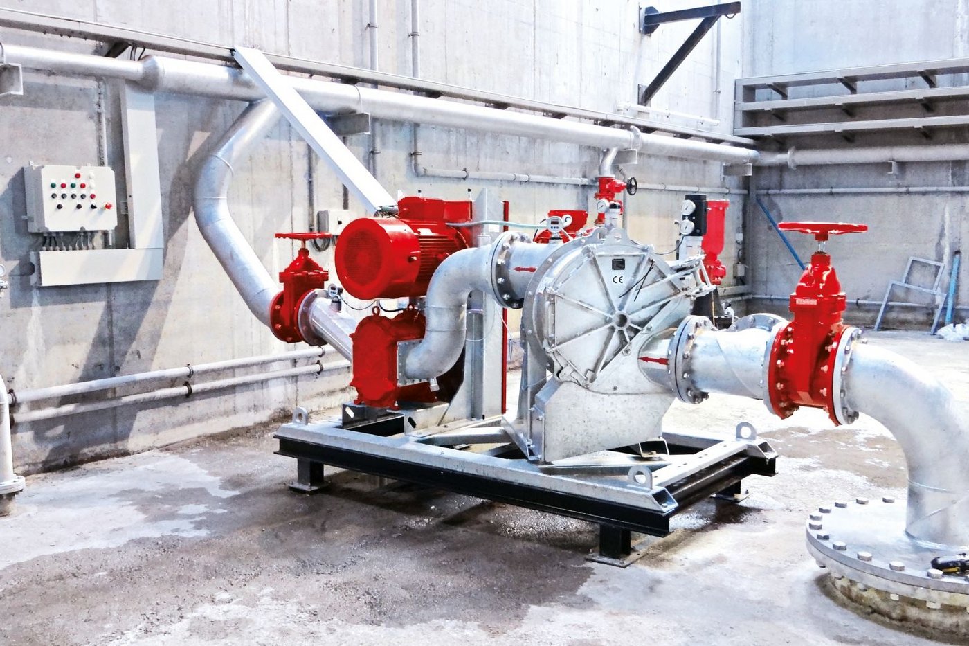 VX186 wastewater pump and macerator RotaCut RCX at a wastewater treatment plant