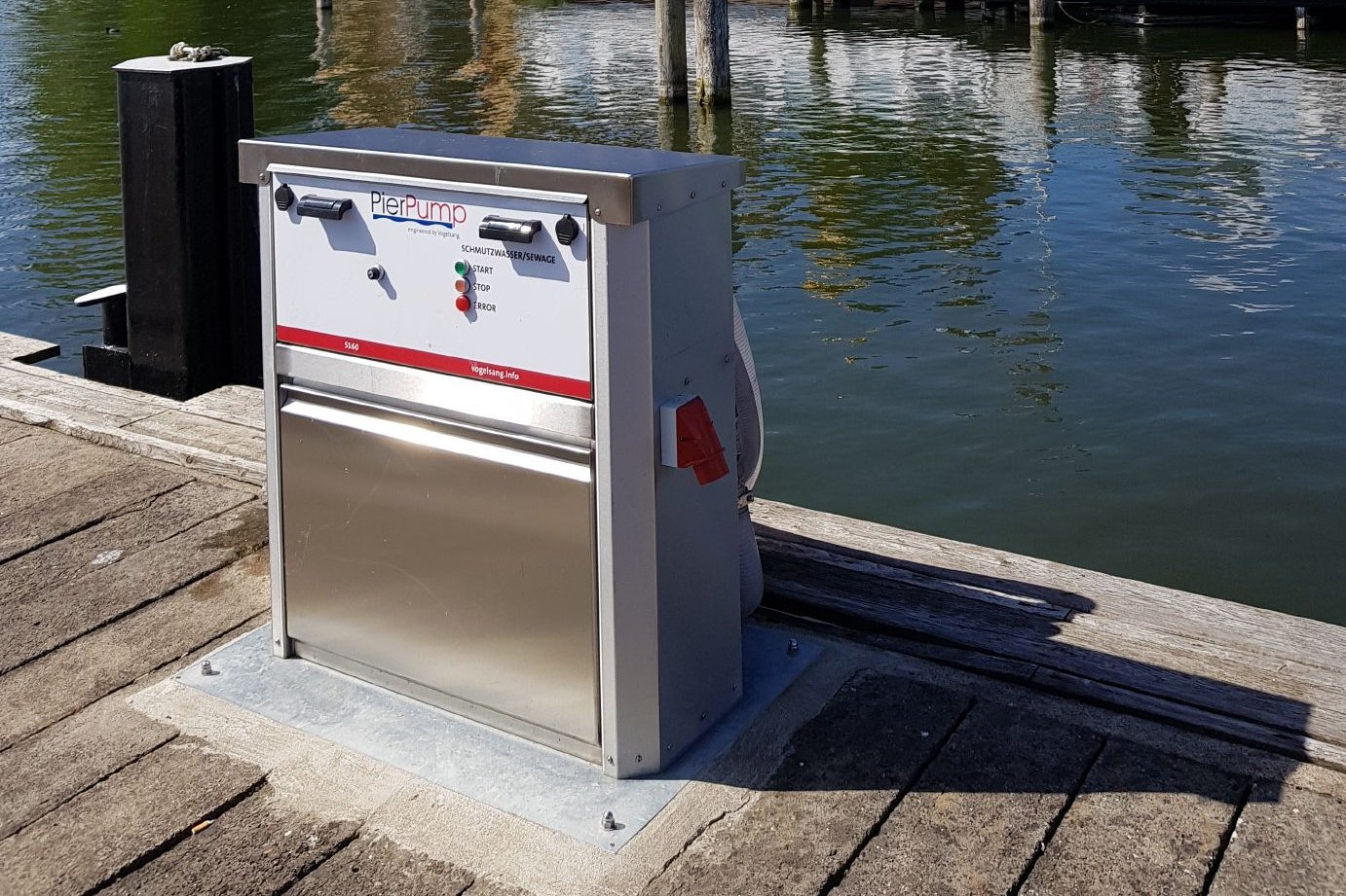 Die Vogelsang PierPumpS160 an der Schweriner Seebrücke